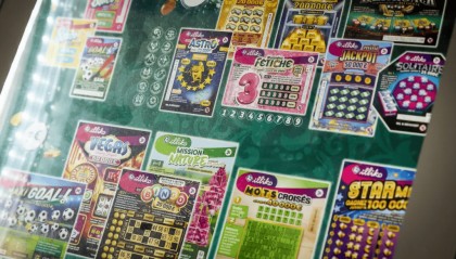 小偷用偷來的信用卡買刮刮樂中50萬歐元，法國失主：分我一半，我不告你！