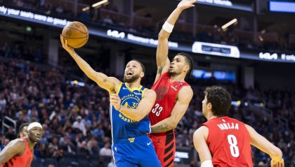 庫里24分巴特勒斬獲三雙 勇士4人20+擊退開拓者