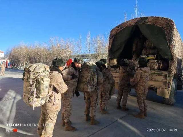 緊急馳援！西藏軍區(qū)部隊(duì)第一時(shí)間趕赴震中